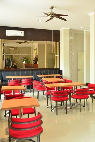 Chiaro Hotel Syariah Sidoarjo Bagian luar foto